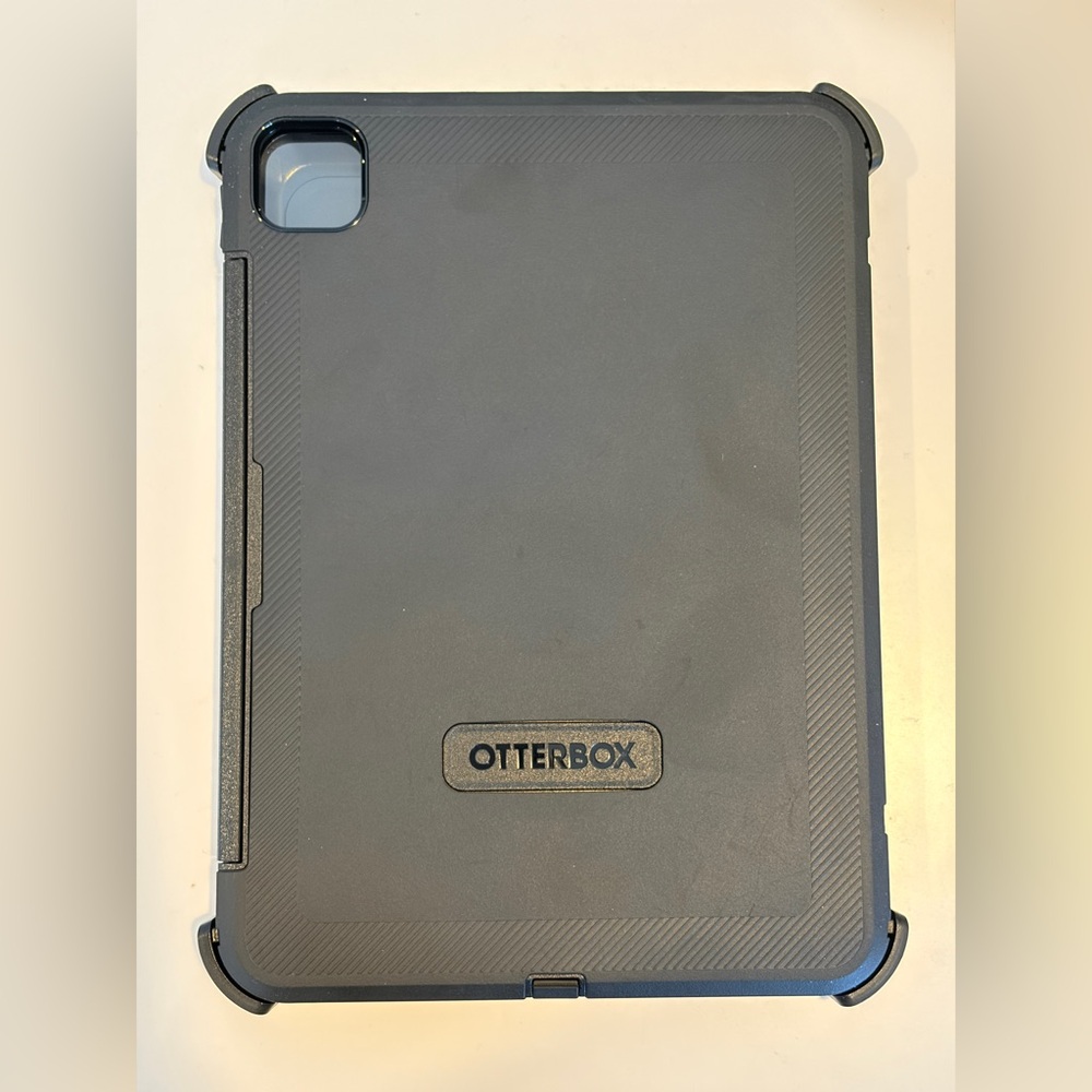 OtterBox Defender Series iPad Pro 13-inch (M4) (2024) Case - Black